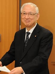 井上義久 の写真