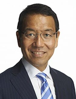 越智隆雄 の写真